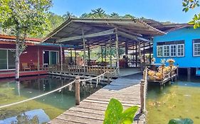 Ta Yai Homestay